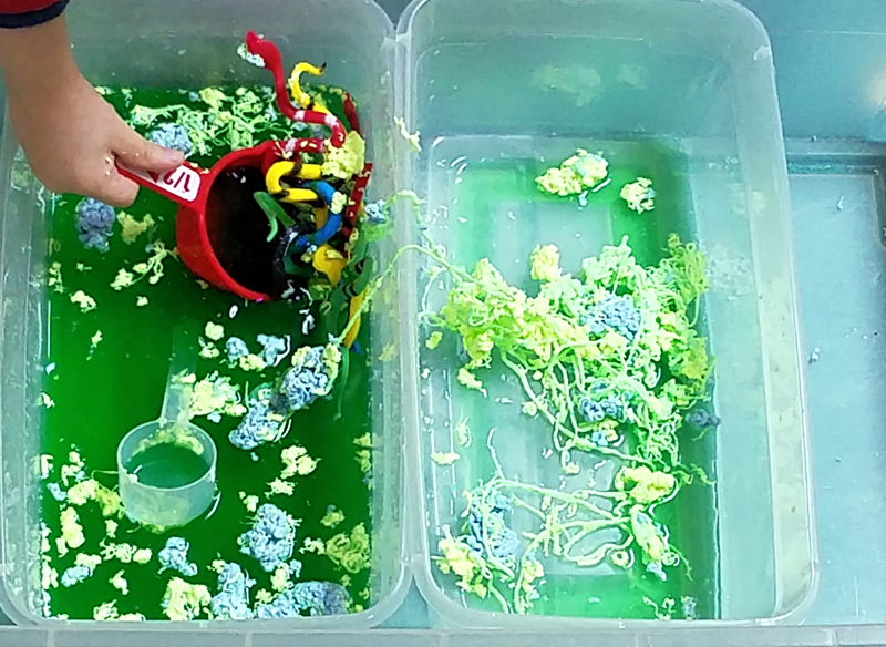 Make a slippery slimy snake sensory bin - the perfect sensory activity for preschoolers! This water play idea is so quick and easy to set up and such a sanity-saver.