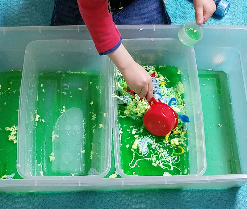 Make a slippery slimy snake sensory bin - the perfect sensory activity for preschoolers! This water play idea is so quick and easy to set up and such a sanity-saver.