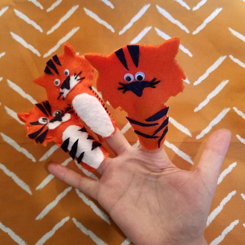 Make this adorable streak of tiger finger puppets - a fun tiger craft celebrating the collective noun. This DIY toy is quite easy to make and perfect for using up felt scraps. You'll get a free pattern so you don't need to worry about being artsy, and from there you can get creative and make your own variation!