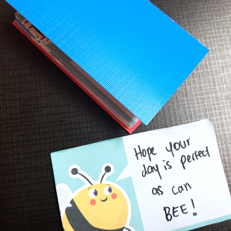 Print some ADORABLE bee lunch box notes and then turn them into a DIY notepad - you can give it as a gift, or just to keep it handy for yourself! Or, you can just use these free printable notes right from the sheet - enjoy!