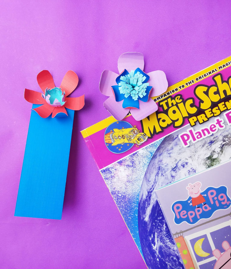 Paper Flower Bookmarks an easy paper craft for beginners!