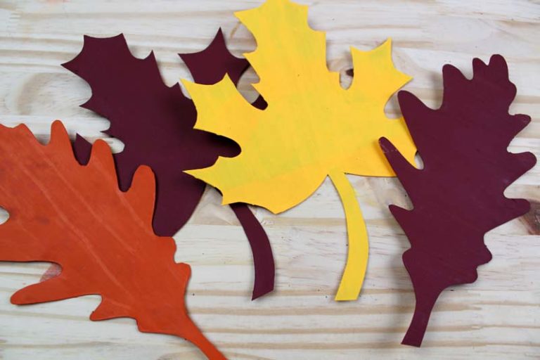Scratch Art Fall Leaf Craft * Moms and Crafters