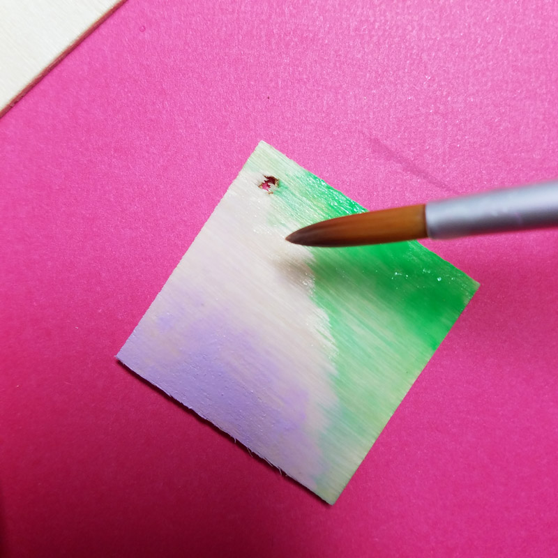 Make these stunning DIY earrings with a watercolor finish and some cool doodles! You'll love this beginner jewelry making project for teens and tweens to enjoy.