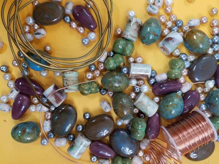Things to Make with Beads and Wire