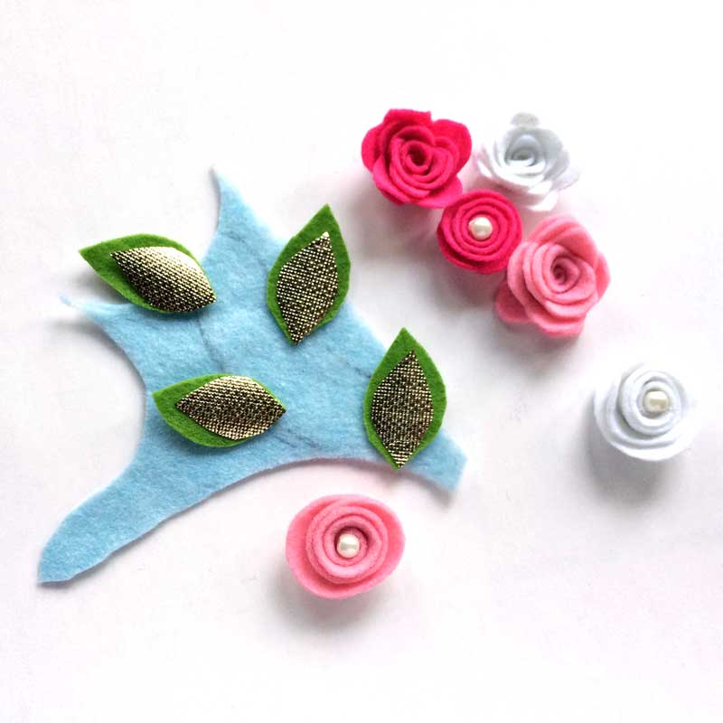 DIY Felt Flowers - Free Printable Template * Moms and Crafters