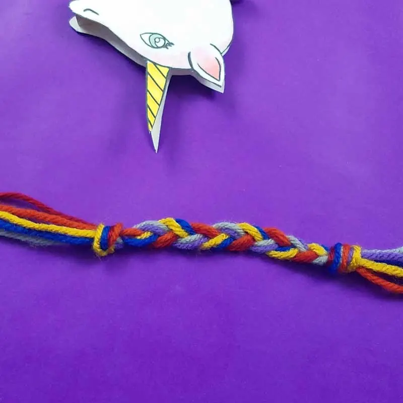 Unicorn clothespin puppets - free printable - step 8