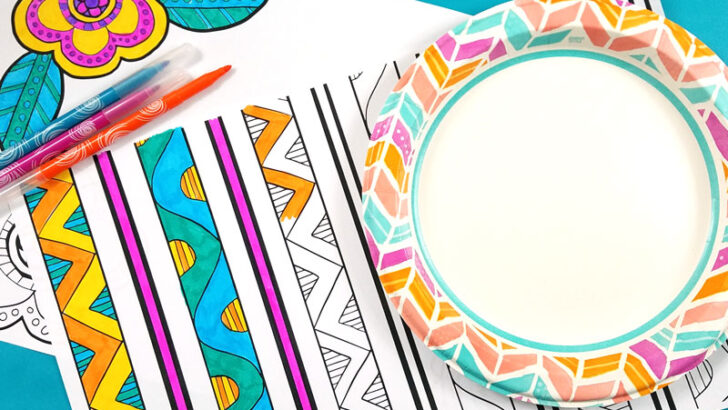 Color-in Placemats – Free Printable Perfect for Picnics!