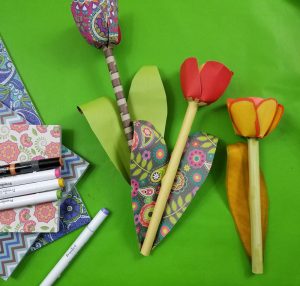 Paper Tulips - Free Printable Paper Flower Template * Moms and Crafters