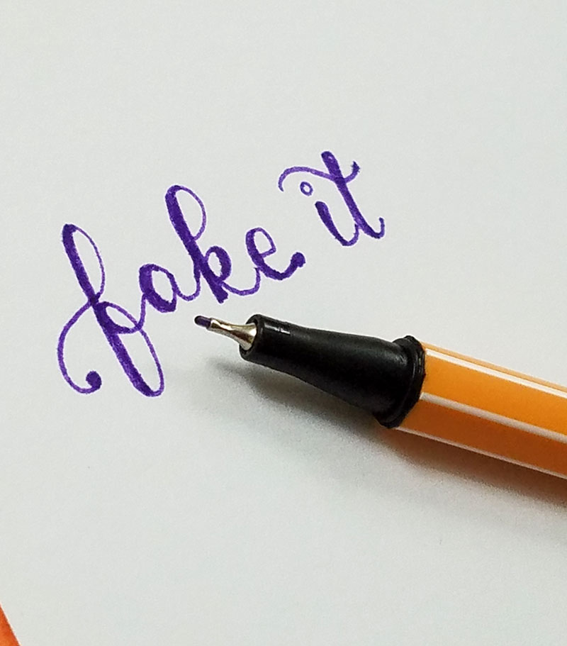 https://www.momsandcrafters.com/wp-content/uploads/2018/06/best-brush-pens-for-lettering-pentel-fake-it.jpg.webp