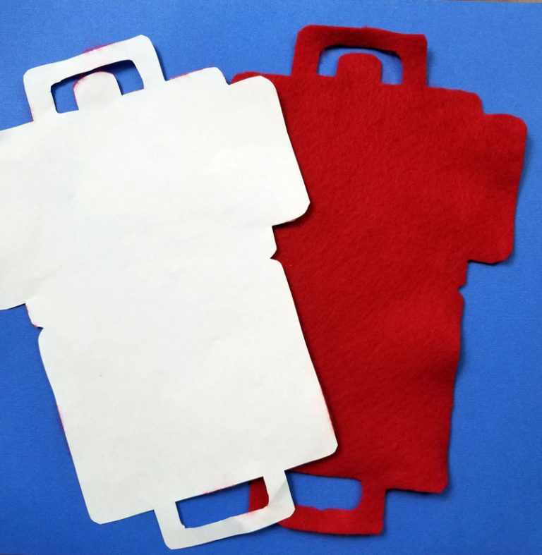 Toy First Aid Kit from Felt Free Printable Template! (no sew)