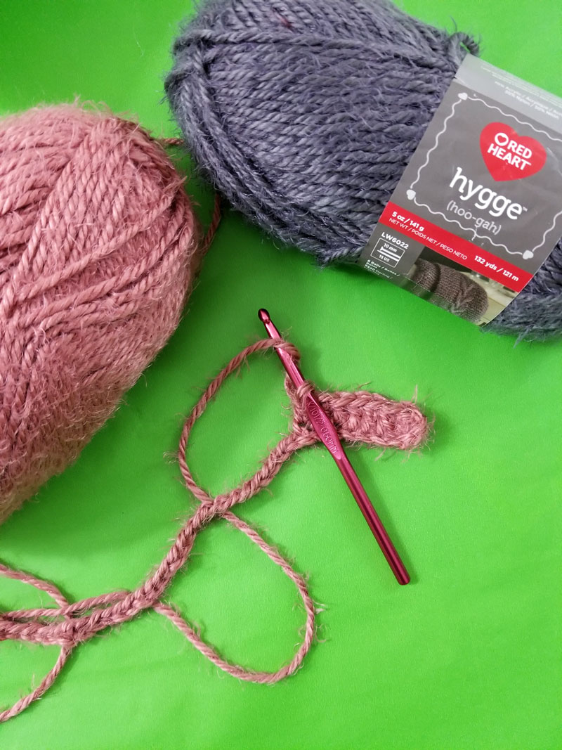 Crochet throw pillow step 3
