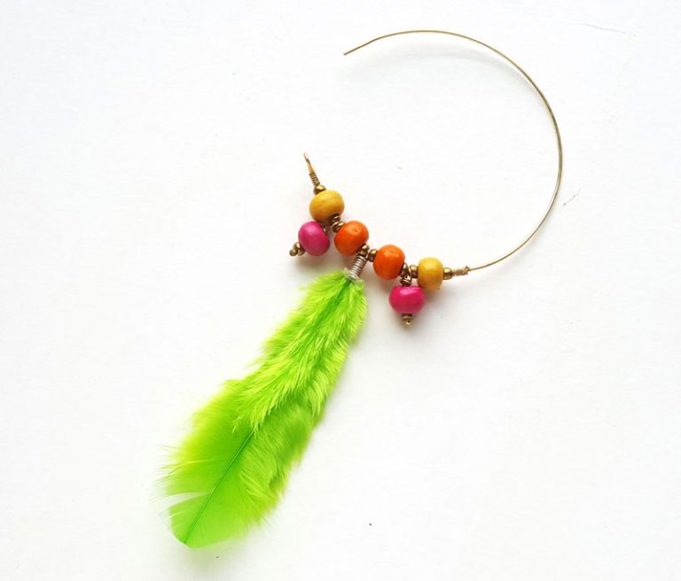 Feather Earrings DIY Hoop Earrings from Wire * Moms and Crafters