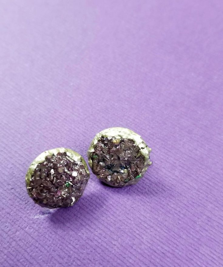 Druzy Earrings DIY Tutorial Faux Druse Studs * Moms and Crafters