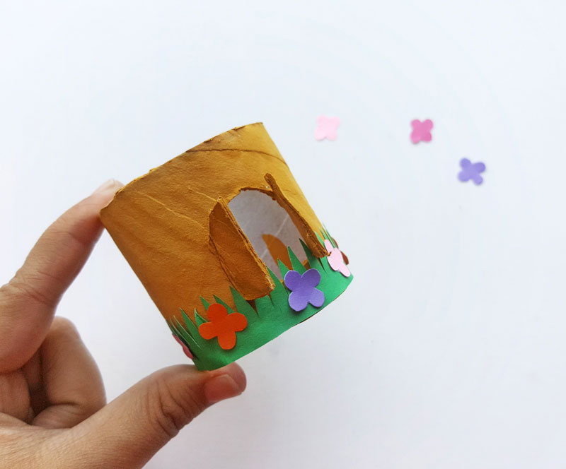 Toadstool House Lantern - Easy Paper Craft for Kids * Moms and Crafters