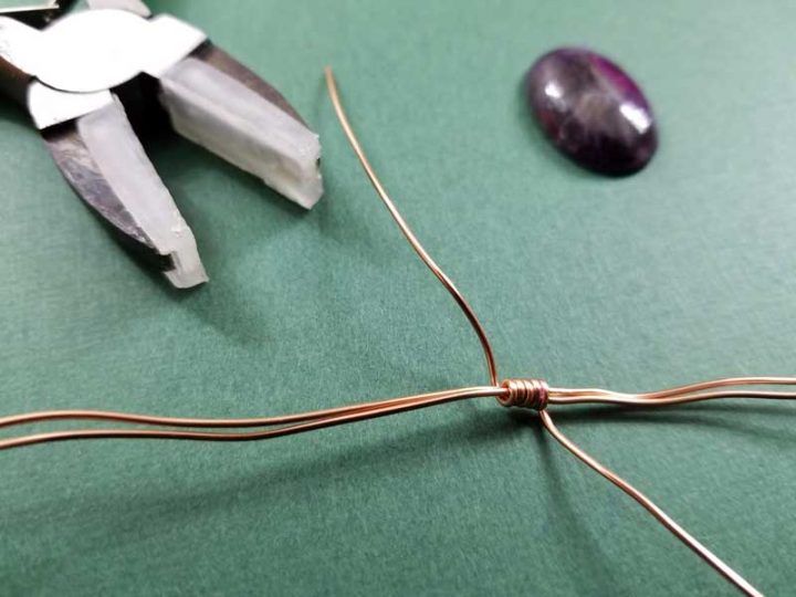 Wire Wrap Stone How to Wire Wrap Stones Without Holes * Moms and Crafters