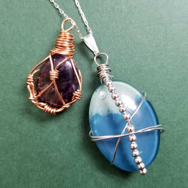 Wire Wrap Stone How to Wire Wrap Stones Without Holes * Moms and Crafters