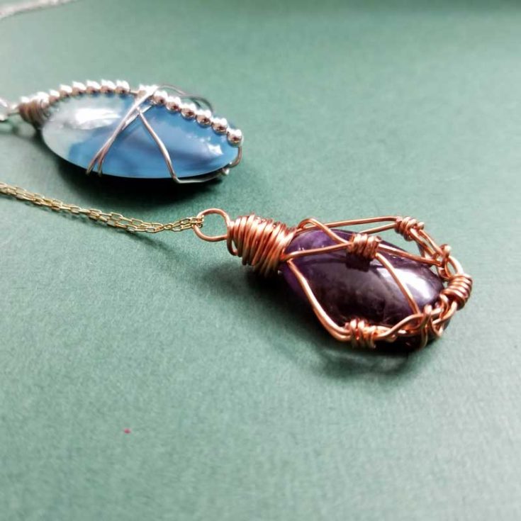 Wire Wrap Stone How to Wire Wrap Stones Without Holes * Moms and Crafters