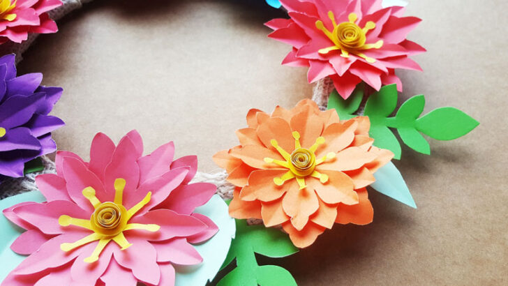 Paper Flower Wreath Tutorial – Free Printable Templates