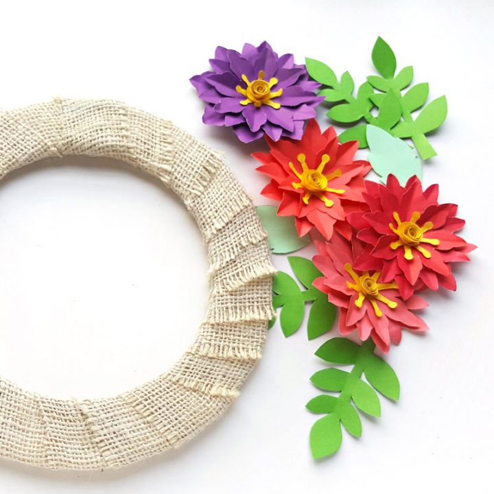 Paper Flower Wreath Tutorial - Free Printable Templates