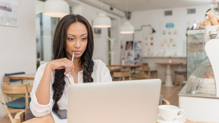 Selling Crafts Online: How to Earn Money off your creativity