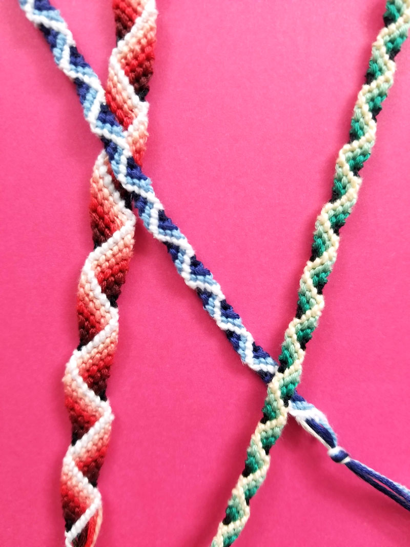 Zig zag friendship shop bracelet pattern