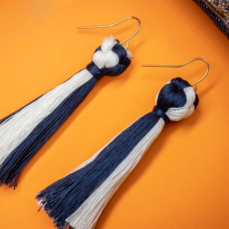 Earrings with Thread Make Silk Thread Tassels * Moms and Crafters