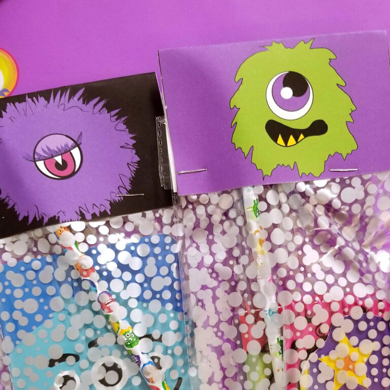 Monster Party Favors – Free Printable Favor Bag Toppers