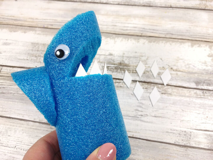 Shark Craft from Pool Noodles * Moms and Crafters