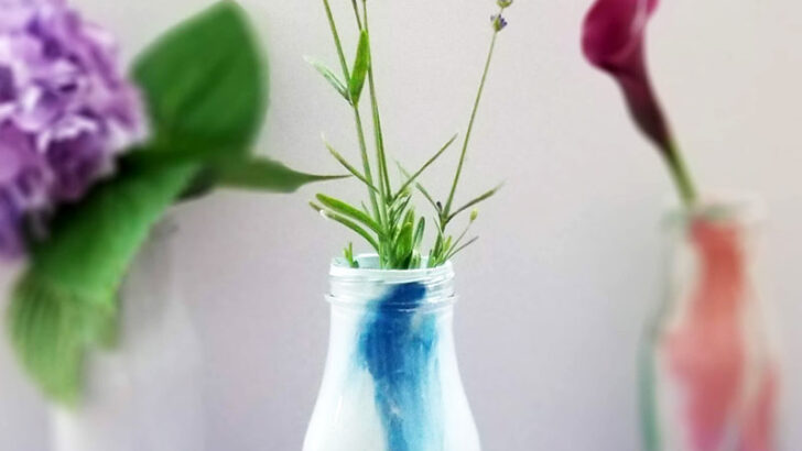 Frappuccino Bottle Crafts to reuse your Starbucks milk bottles!