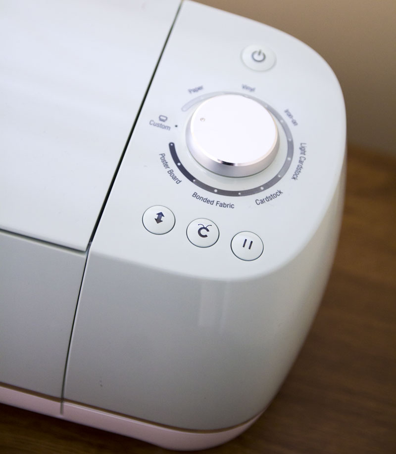 Cricut Explore Air 2 Review and How to Use it * Moms and Crafters