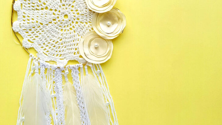 How to Make a DreamCatcher – an Easy Step by Step Tutorial