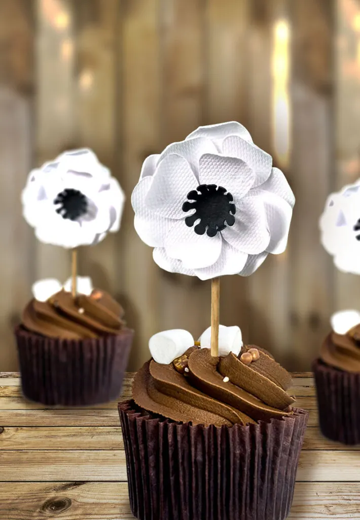 Click to make the paper flower cupcake toppers for weddings bridal showers and more