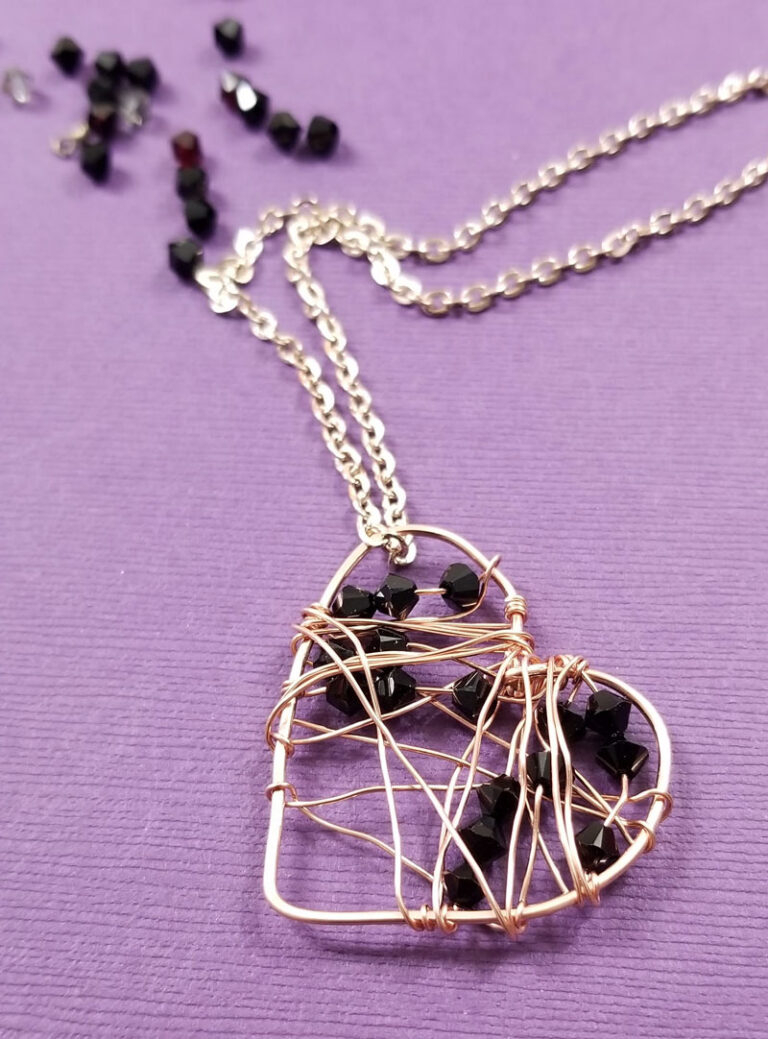 Make these stupid simple DIY heart pendants!