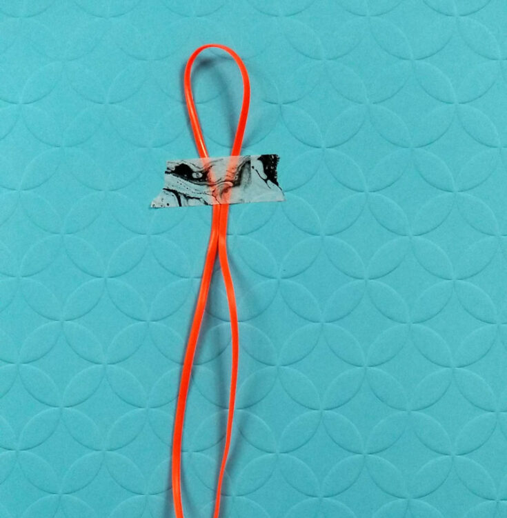 How to Make a Gimp bracelet 3 Ways * Moms and Crafters