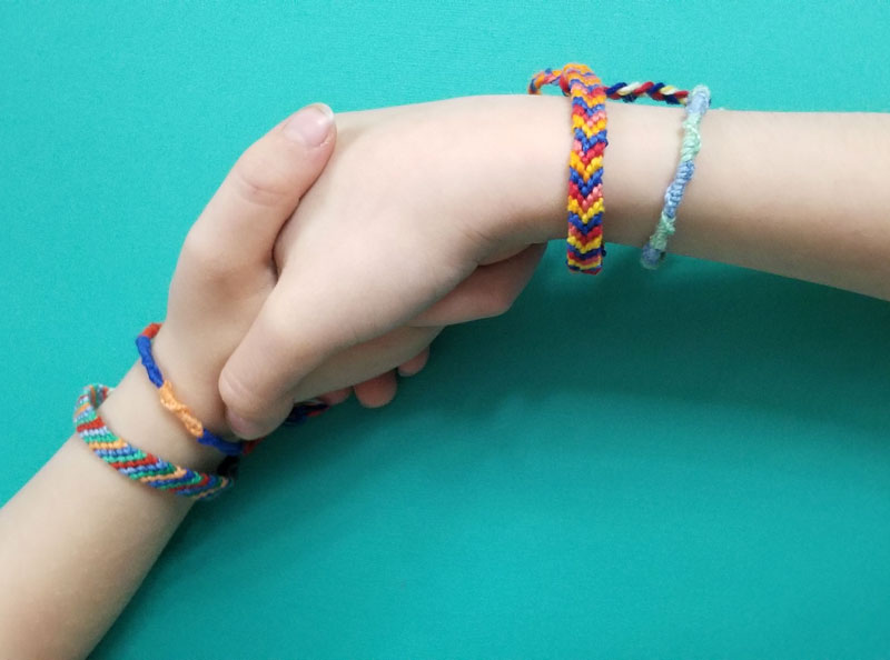 DIY 5 Easy Square Knot Friendship Bracelets - YouTube