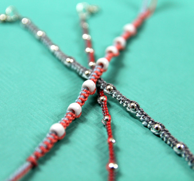 How to make a beaded friendship bracelet - Easy and Elegant!