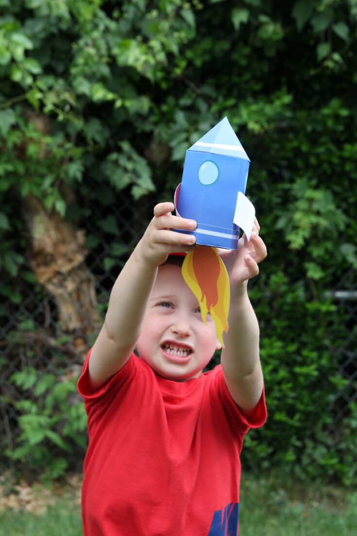 Paper Rocket Template - for favor boxes or paper toys!