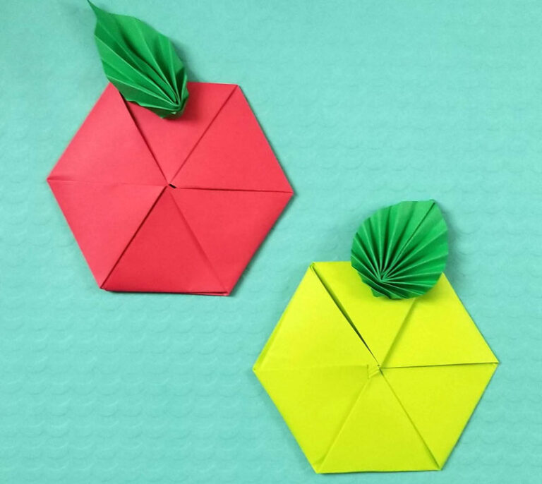 Origami Apple Beginner Origami * Moms and Crafters