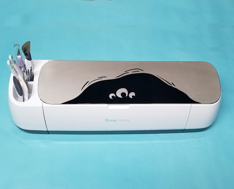 Peeking monster SVG on Cricut Maker machine