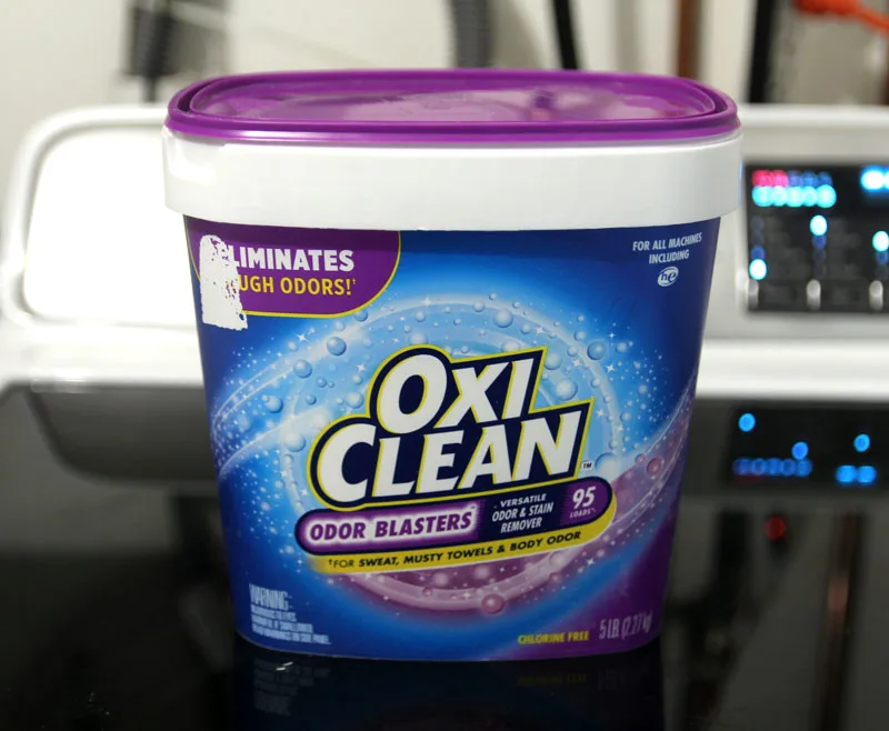 Preserve that adorable outfit that baby pooped in with one of the best baby products: oxi clean stain remover