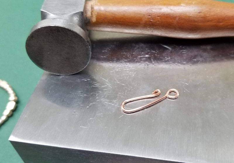 How to make wire jewelry clasps * Moms and Crafters