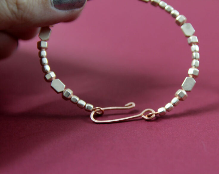 How to make wire jewelry clasps * Moms and Crafters