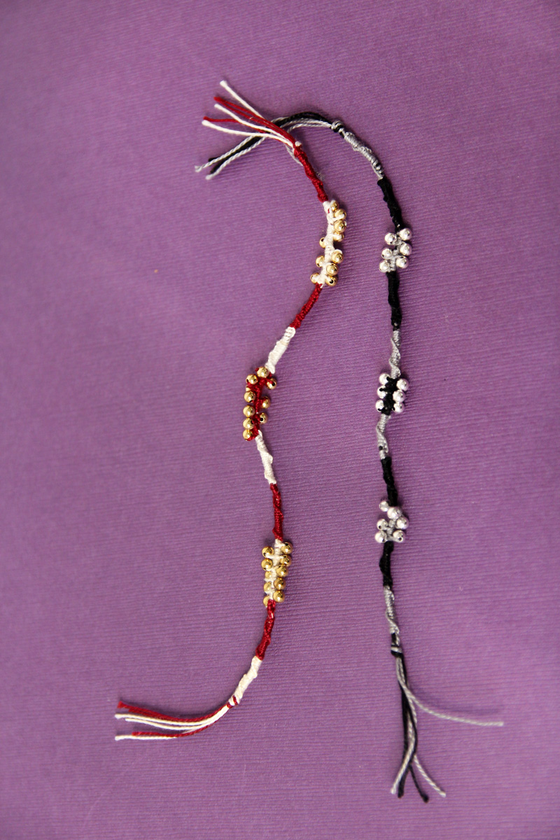 Easy beaded friendship bracelets vertical shot