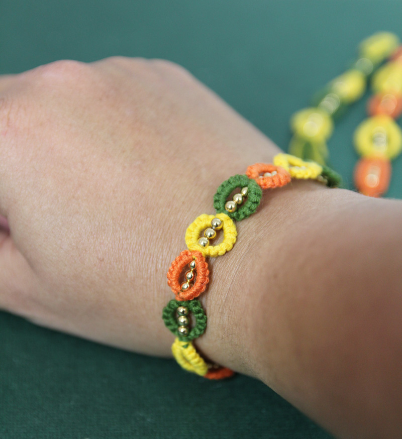 Leaf Friendship Bracelet Pattern - Super Easy Tutorial!