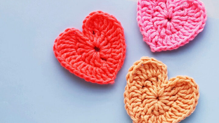 How to Crochet a Small Heart