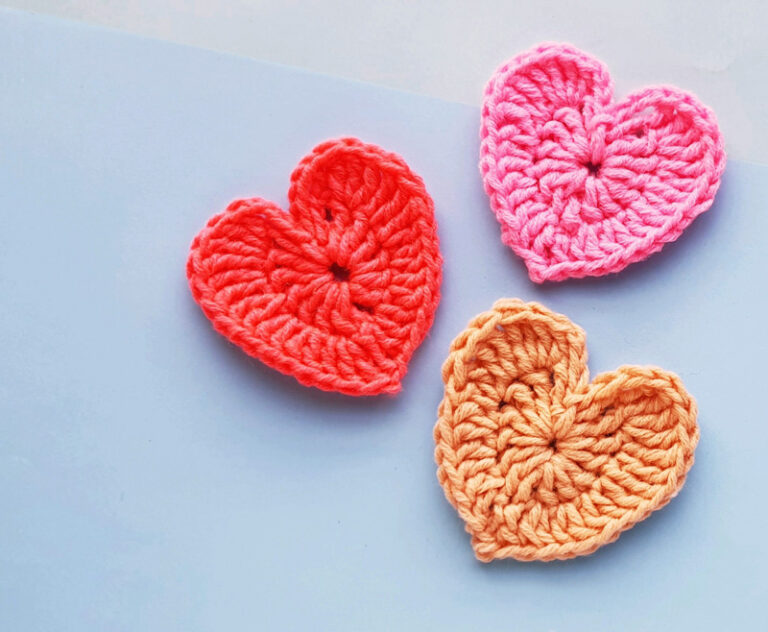 How to Crochet a Small Heart
