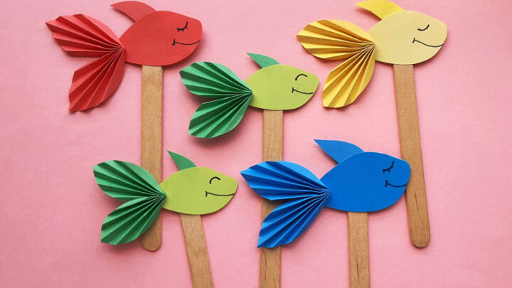 One Fish Two Fish Craft – Dr Seuss Book Puppets!