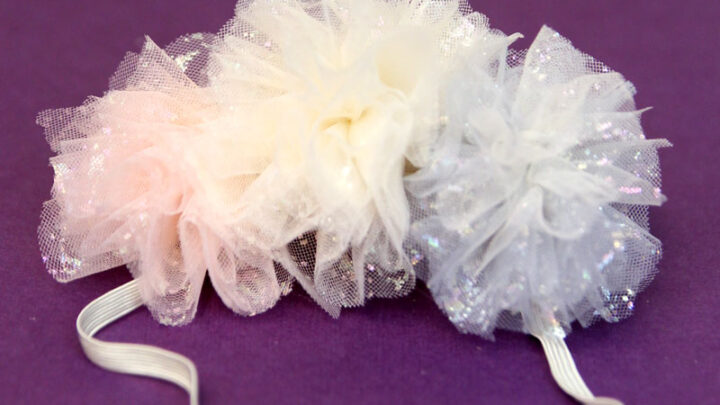 How to Make a Pom Pom with Tulle – Easy Tutorial!