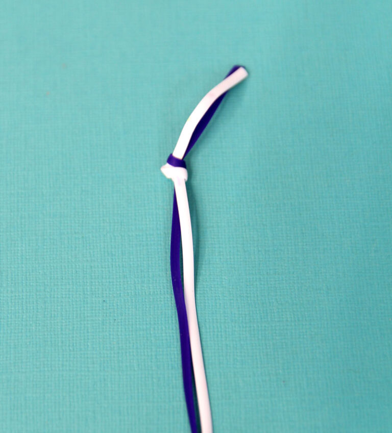 Butterfly Stitch Lanyard Gimp Bracelet * Moms and Crafters