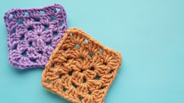 EASY CROCHET: How to Crochet a Granny Square for Beginners 